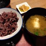 粟 - 黒米、味噌汁、香の物