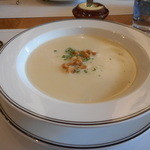 シェ・ジャニー - 牡蠣のクリームスープは濃厚ナ牡蠣ノ滋味ガ