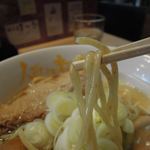 人類みな麺類 - macro麺リフト