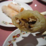 菜香新館 - パリパリで厚めの皮が美味しいんです。