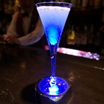 夢酒OGAWA パイプのけむり - コースターの灯りが変化して、七色に変わります。
