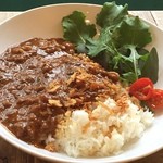 スナッグリー - 牛すじココナッツカレーうまし