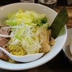 五丁目煮干し - 油そば(中盛り)＋生玉子