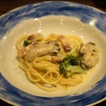 トラットリアビコローレヨコハマ - フェットチーネ　フレッシュトマトとバジリコソース　水牛のモッツァレラチーズ添え