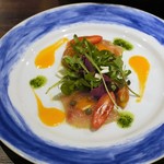 トラットリアビコローレヨコハマ - メカジキ、イタリアンパセリらフレッシュトマト　柚子の花はちょい苦