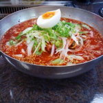 やきやき亭 - 韓国冷麺。のどにかけないようにね☆