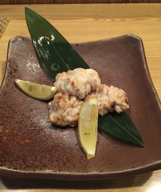 道楽　津屋川亀吉 炭火焼 亀吉 ｜ 津久見の海の恵みを堪能！朝採れ鮮魚と日替わりランチ