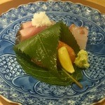 祇園迦陵 - ヨコワ、鯛、そして手前は桜鱒の燻製