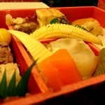 新横浜旬菜 - こんにゃくや野菜達、意外と味が染み込んで旨し。