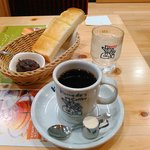 コメダ珈琲店 - ブレンドコーヒーとモーニングＣセット