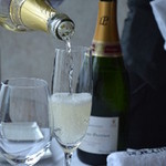 横浜モノリス - 