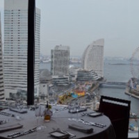 横浜モノリス - 