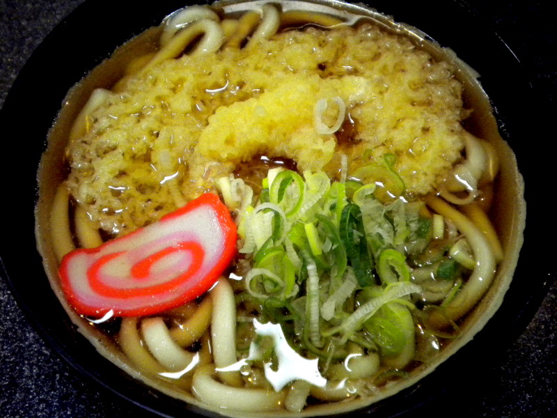 白山そばの天ぷらうどんです