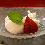 御料理 かわばた - 苺のレアチーズ (28.3)