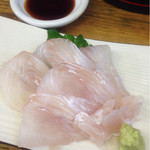 庶民 - 和歌山 天然ひらめ造り (350円)