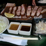 とんかつ マンジェ - 上ロースとんかつ定食・260g