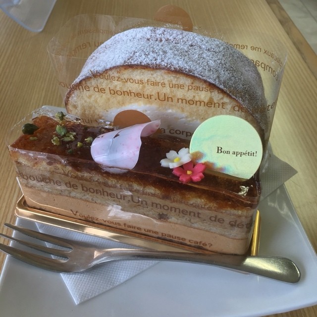 モンターニュ 下田 ケーキ 食べログ