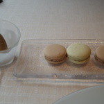 ベージュ アラン・デュカス 東京 - 小菓子