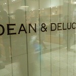 DEAN & DELUCA MARKET STORES - ブランドロゴ