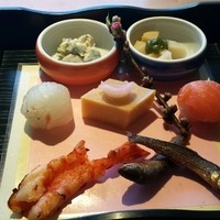 京懐石 美濃吉 そごう千葉店 - 前菜　初春の彩り七種