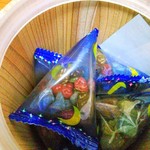 河口湖オルゴールの森 チョコレートショップ - 岩石チョコ