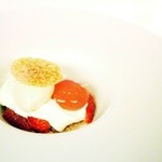 アマルフィ - イチゴのデザート