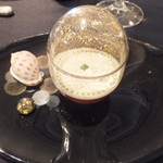 ガストロノミー ジョエル・ロブション - 雲丹、甲殻類ノジュレに滑らかなカリフラワー