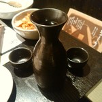 くいもの屋わん - 【2016.3.14(月)】日本酒(大徳利・熱燗)540円