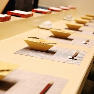 目の前で揚がる極上の一品。