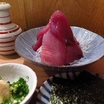 登良屋 - かつおの刺身