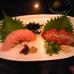 つなげ屋 - 鶏のお造り二種盛