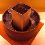 Kappou Yoshizen - 銅製の酒器。