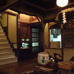 いせ源 - 玄関