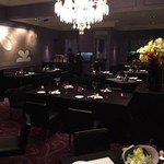 ラ ターブル ドゥ ジョエル・ロブション - レストランの雰囲気