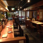 鶏太 - 天然無垢のカウンターは圧巻