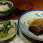 和庵 - 【ランチ】カツヲたたき、菜の花・春キャベツ・焼肉の辛子風味