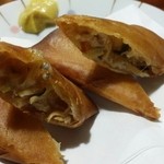 はなさき家 - 自家製春巻き　￥180／本　※写真は２本です