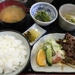 ゼニヤ - 焼肉定食