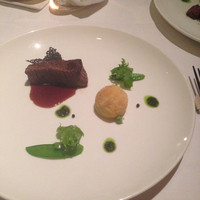 ヴェルデュ都 - メイン、ヒレ肉ステーキ、グラタンコロッケみたいなコロッケ