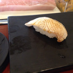 奴寿司 - カンパチ炙り