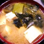 焼鳥 深川 - 焼鳥 深川 ＠茅場町 豆腐と若布たっぷりの味噌汁
