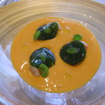 レストラン サンパウ - 車海老とバジルのトマトスープ