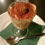 ダ ジェンナーロ - 