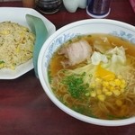 龍星 - 半チャン・ラーメン６８０円