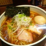 麺処びぎ屋 - 醤油ラーメン味玉入り850円