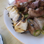 とり勝 - ニンニク串、オクラ巻串