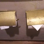 シック プッテートル - トイレットペーパーホルダーもシック