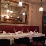 シック プッテートル - お店の名前のとおりシックな店内。