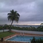 天久テラス - 店内から那覇空港方面を臨む