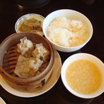中国酒菜　暢暢 - 炒麺ｾｯﾄに付く物(他にもｺｰﾋｰが付きます)